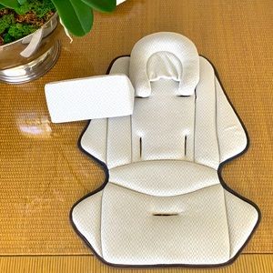 Uppababy infant snugseat for stroller